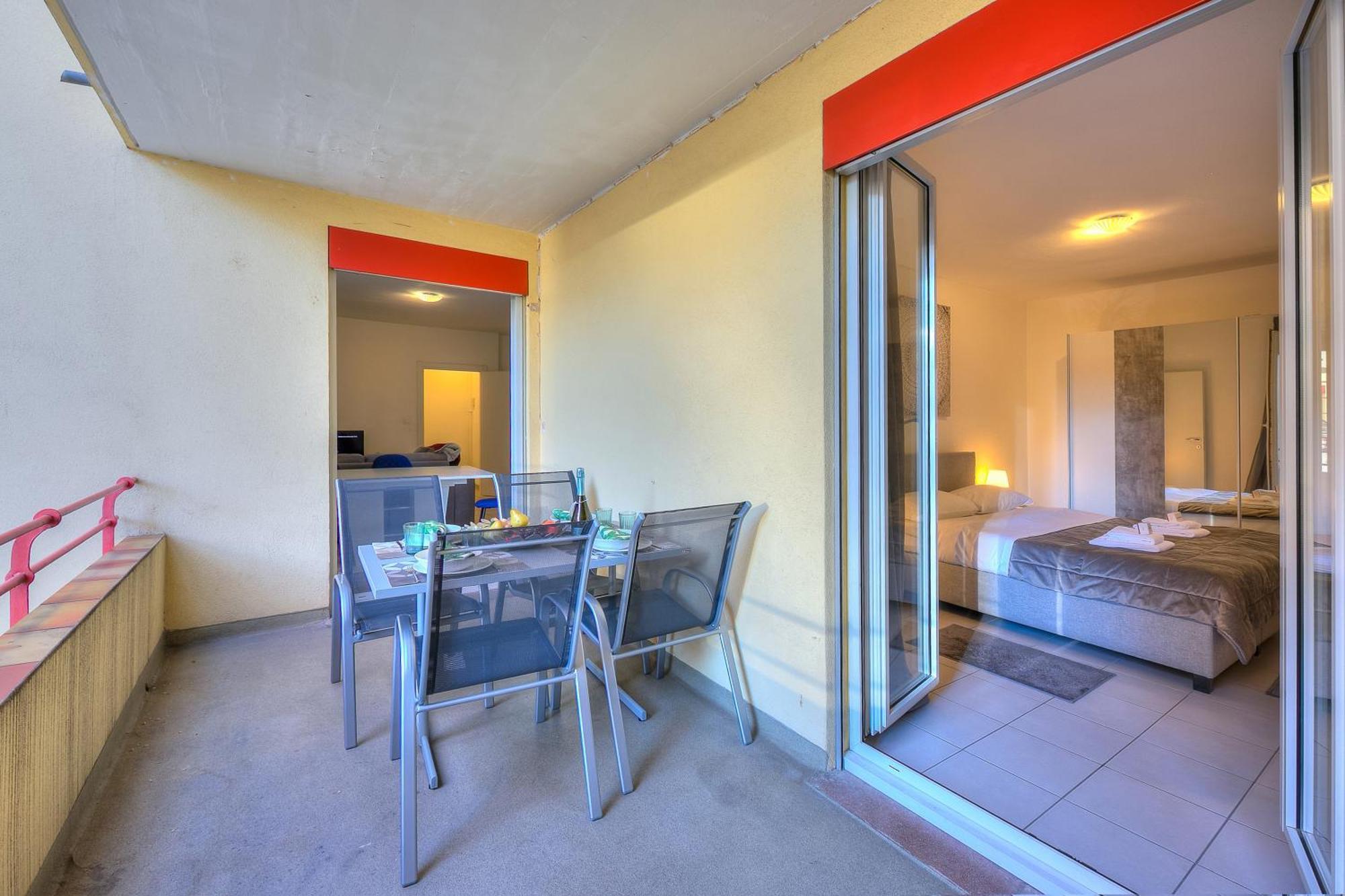 Casa Glicine - Happy Rentals لوغانو المظهر الخارجي الصورة